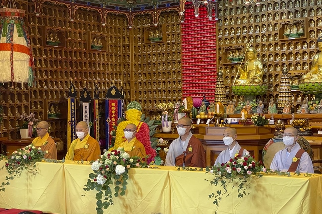 Ullambana Ceremony at Hoang Phap ashram in Jeonju - South Korea